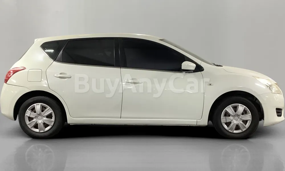 Vehicle photo 3