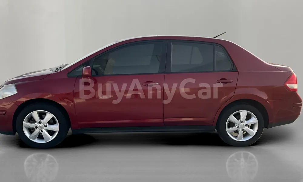 Vehicle photo 4