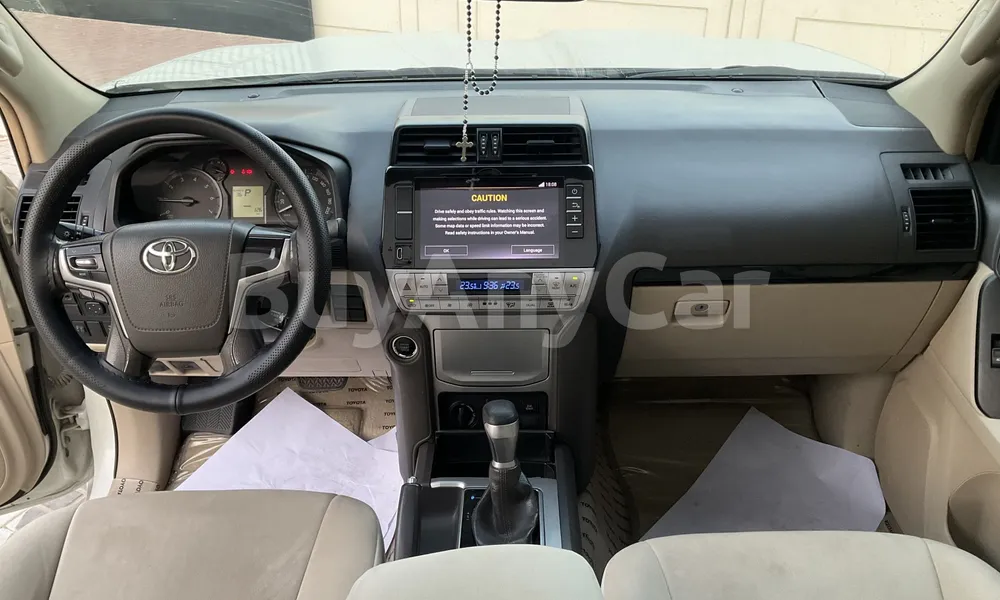 Vehicle photo 8