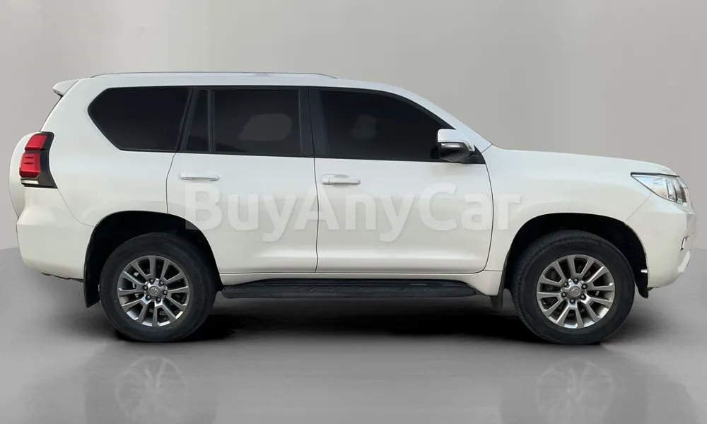 Vehicle photo 3