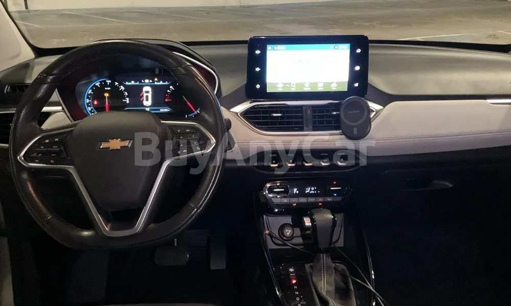Vehicle photo 8