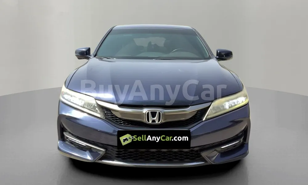 Vehicle photo 1
