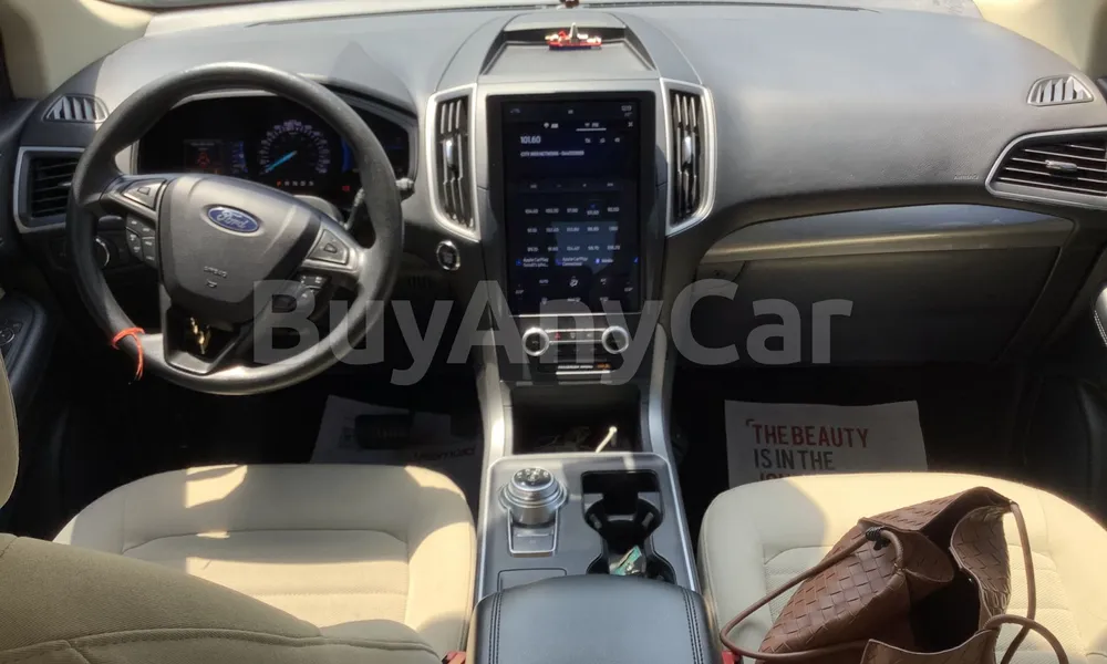 Vehicle photo 8