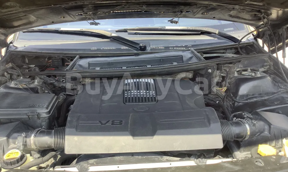 Vehicle photo 6