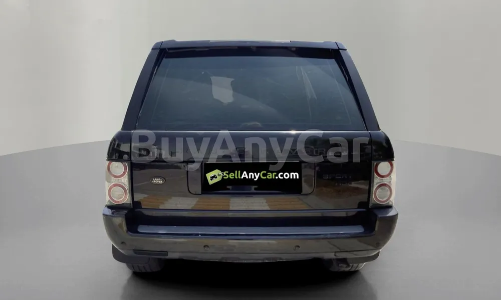 Vehicle photo 2