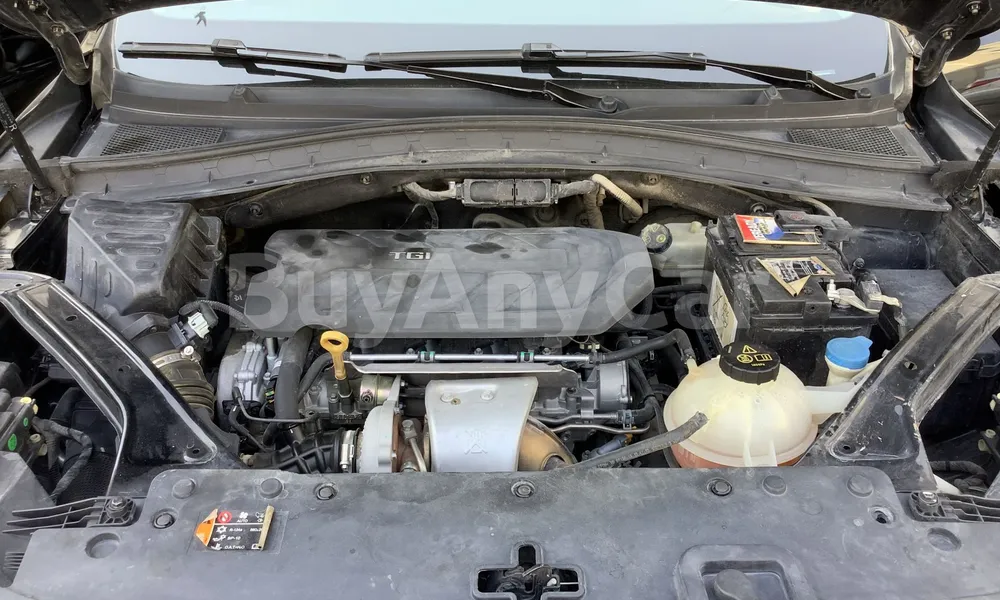 Vehicle photo 6