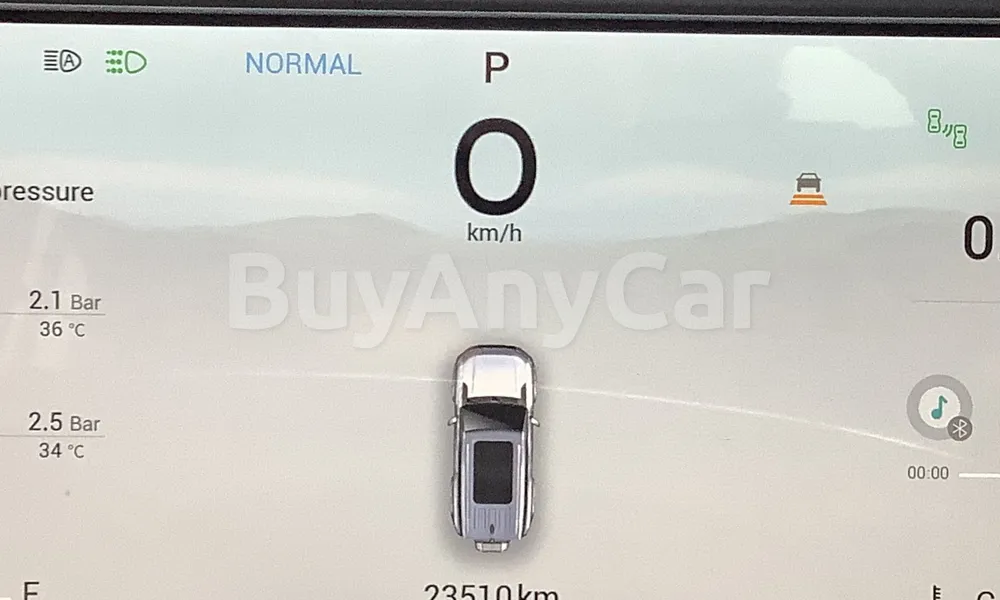 Vehicle photo 7
