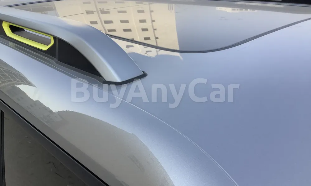 Vehicle photo 5