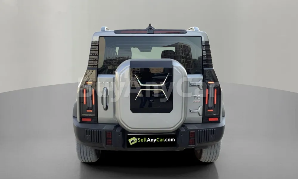 Vehicle photo 2
