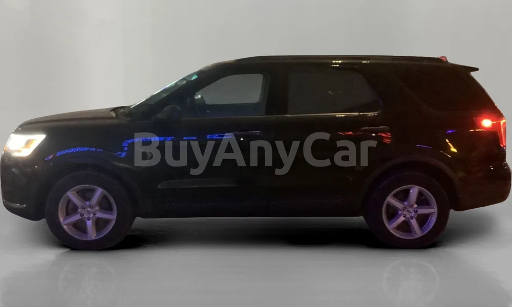 Vehicle photo 4