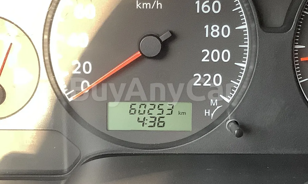 Vehicle photo 7