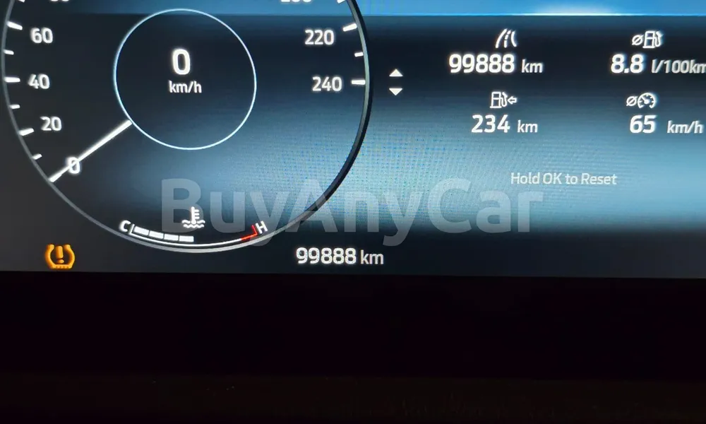 Vehicle photo 6