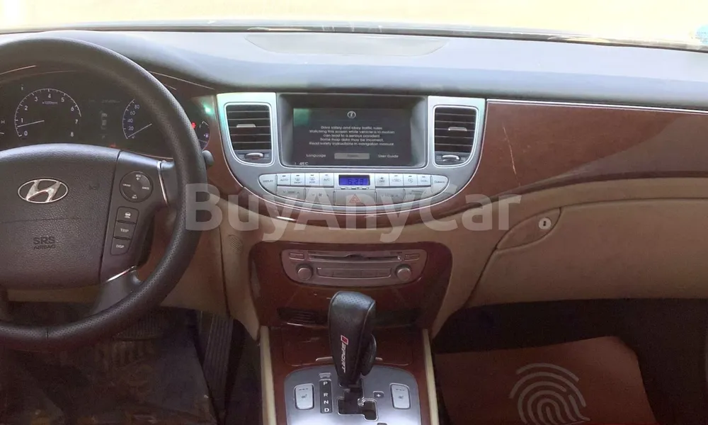 Vehicle photo 7