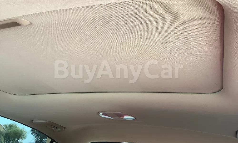 Vehicle photo 9