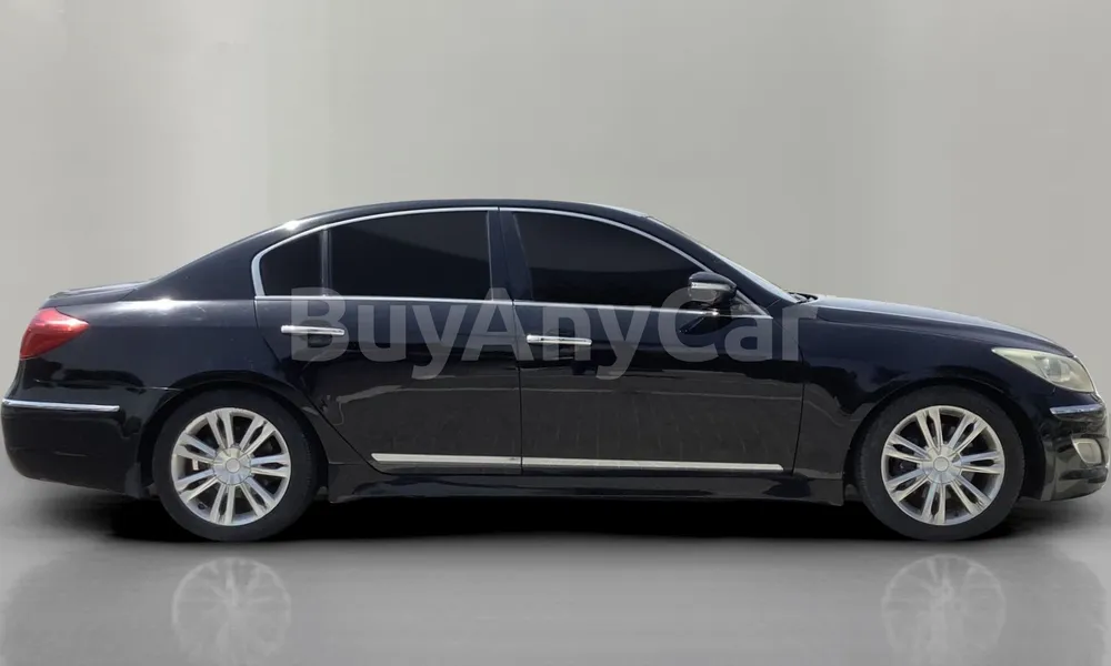 Vehicle photo 3