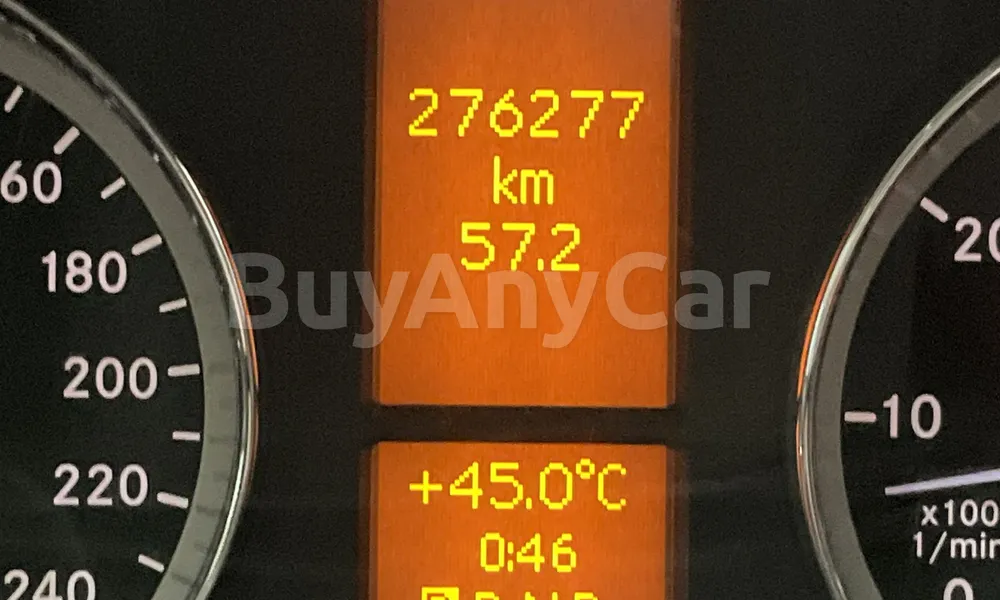 Vehicle photo 9