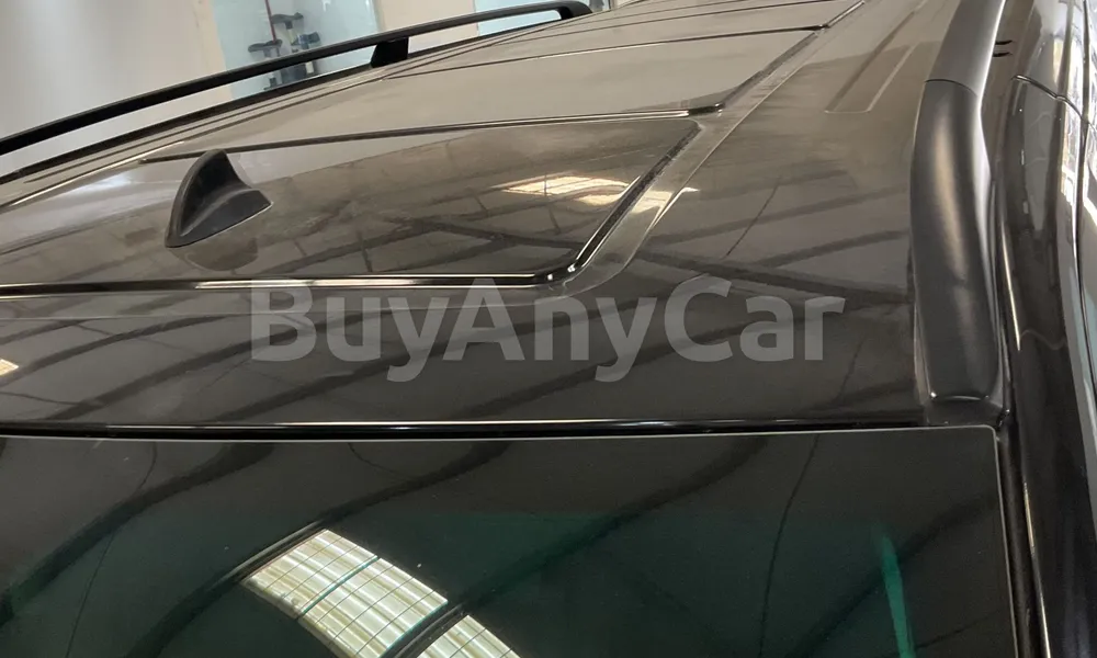 Vehicle photo 5