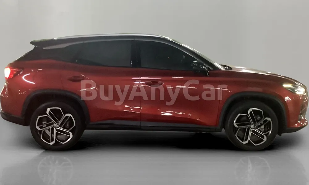 Vehicle photo 3