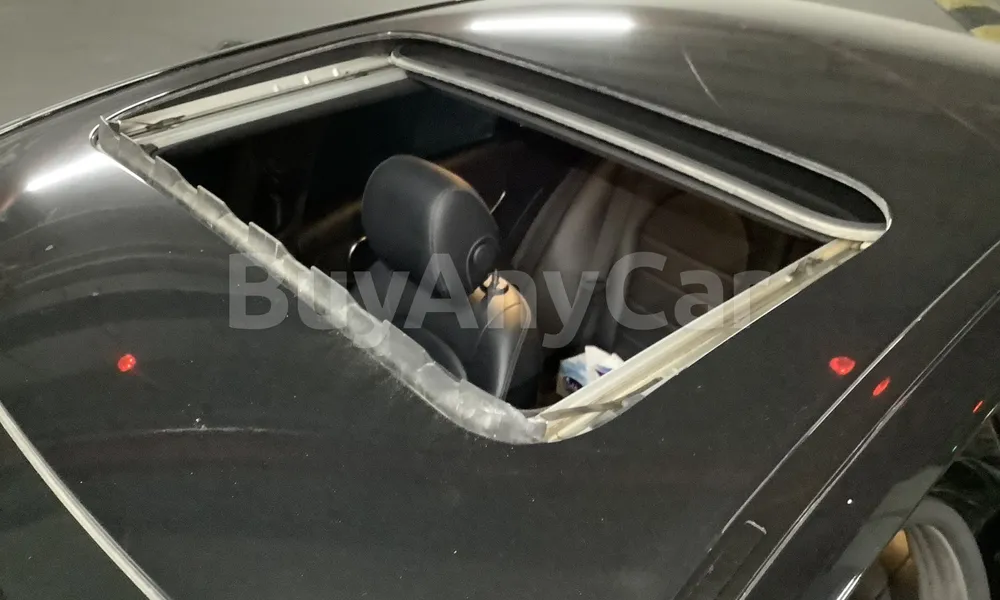 Vehicle photo 5