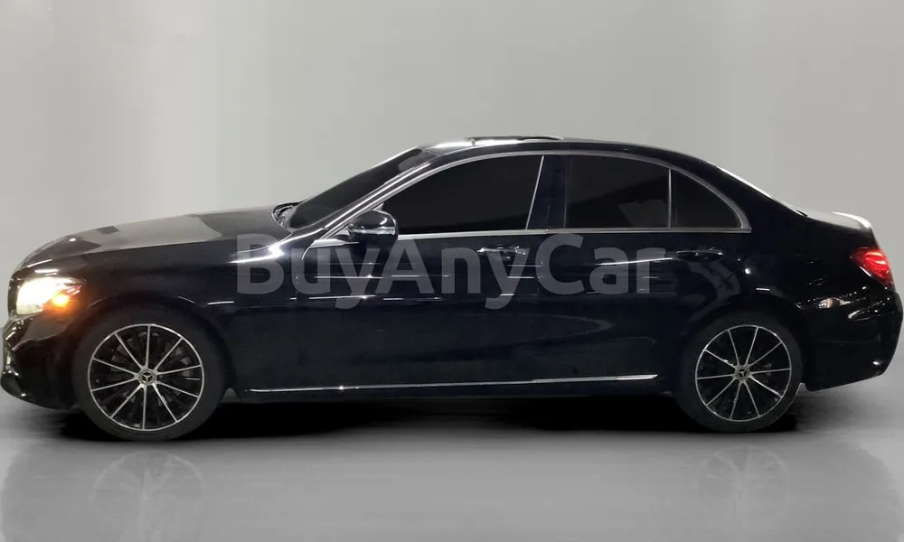 Vehicle photo 4