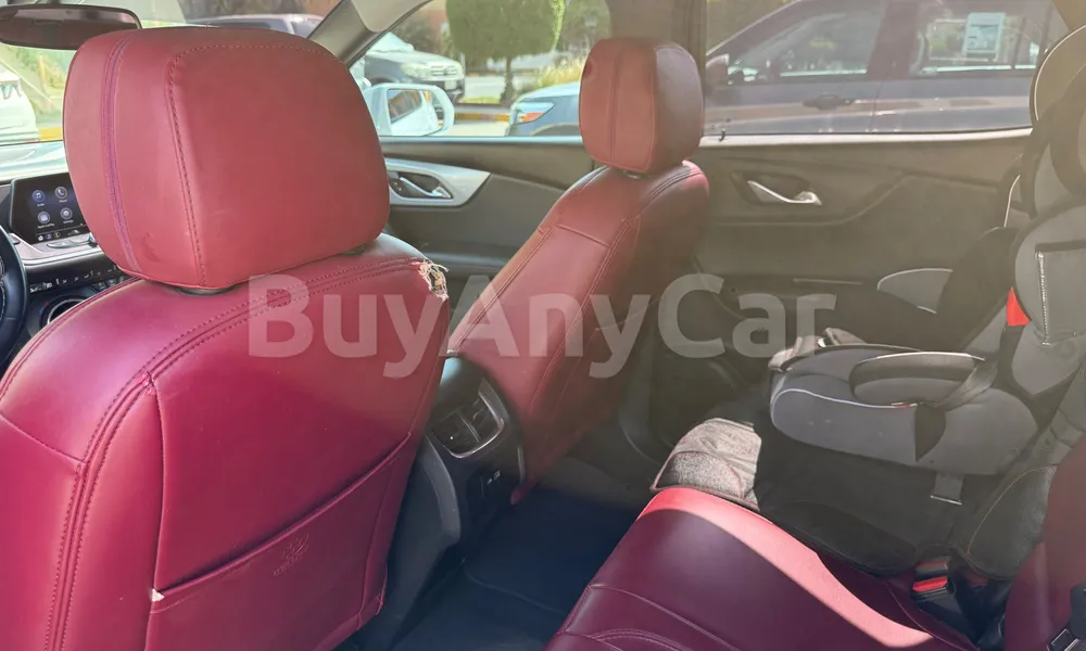 Vehicle photo 5