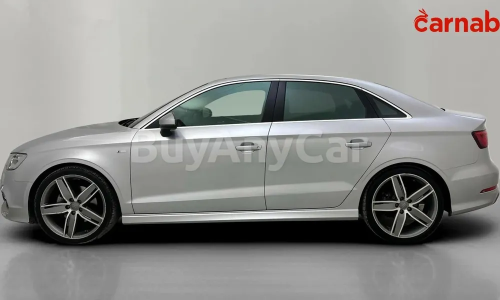 Vehicle photo 5