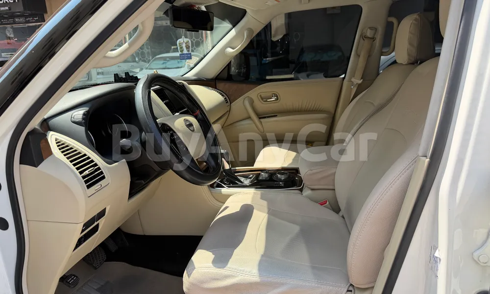 Vehicle photo 5