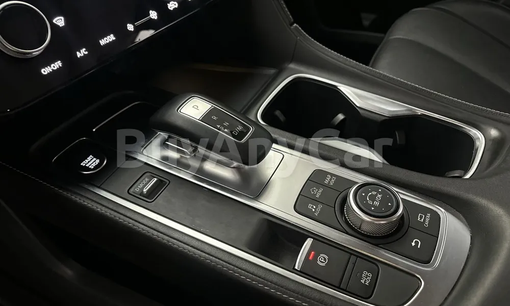 Vehicle photo 10
