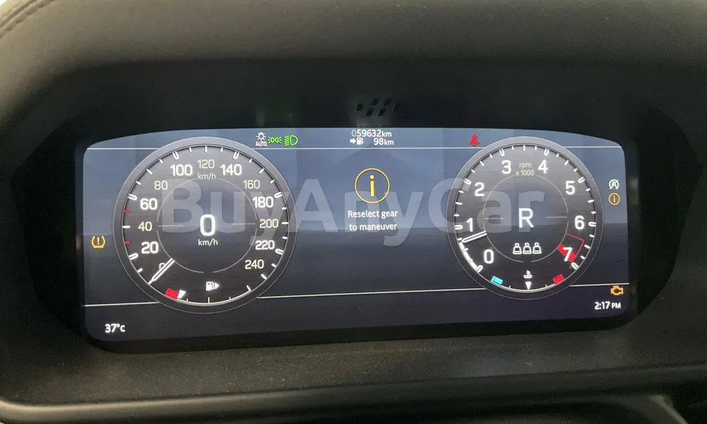 Vehicle photo 8