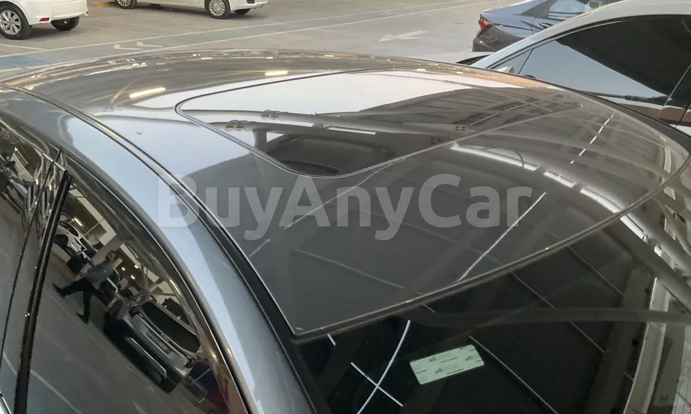 Vehicle photo 5