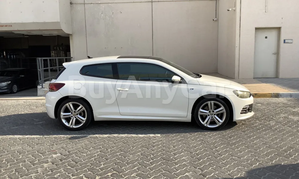 Vehicle photo 4