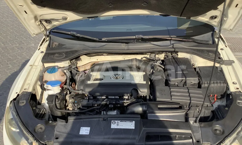 Vehicle photo 7