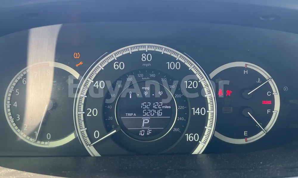 Vehicle photo 6