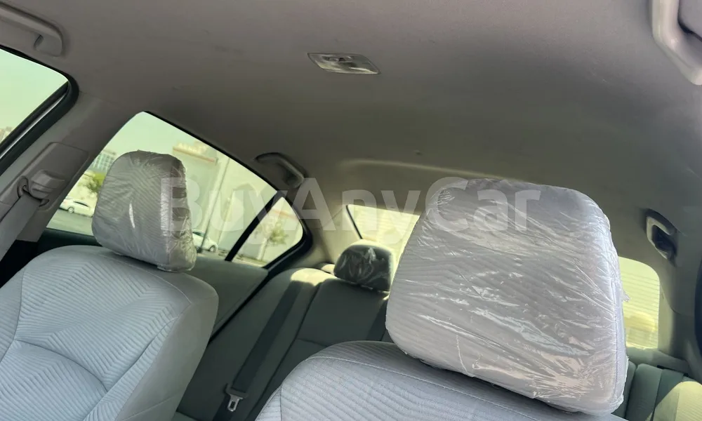 Vehicle photo 9