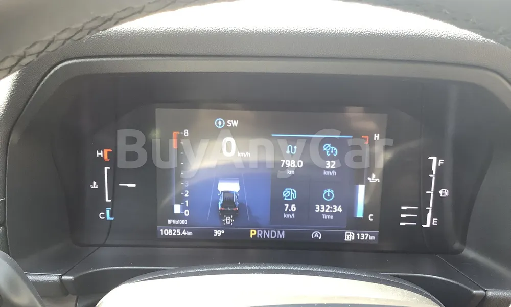 Vehicle photo 7