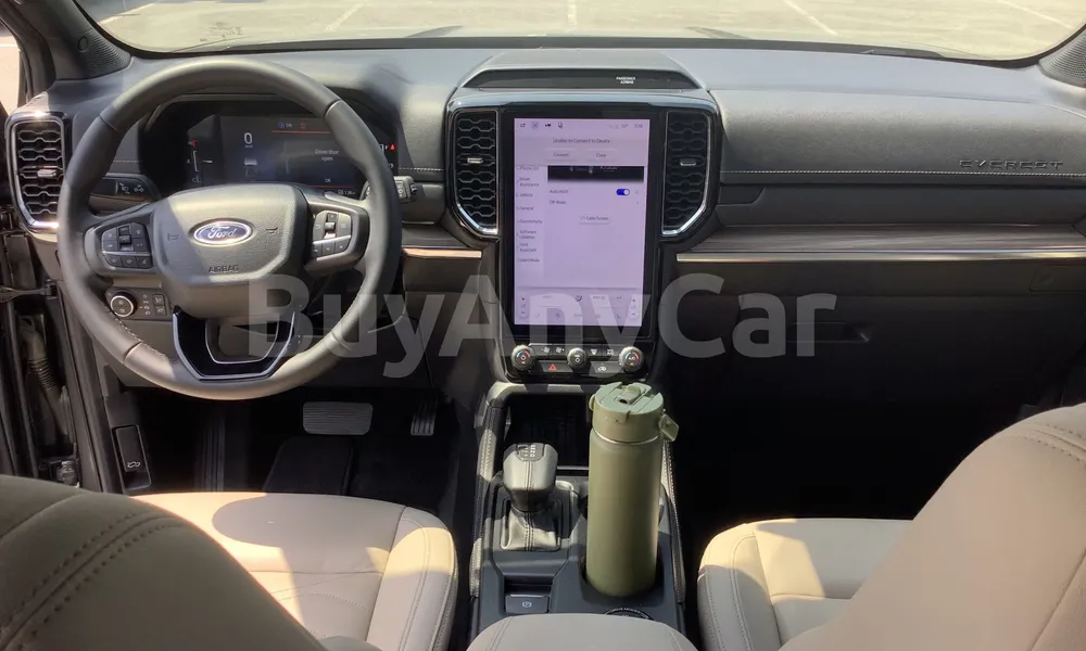 Vehicle photo 8