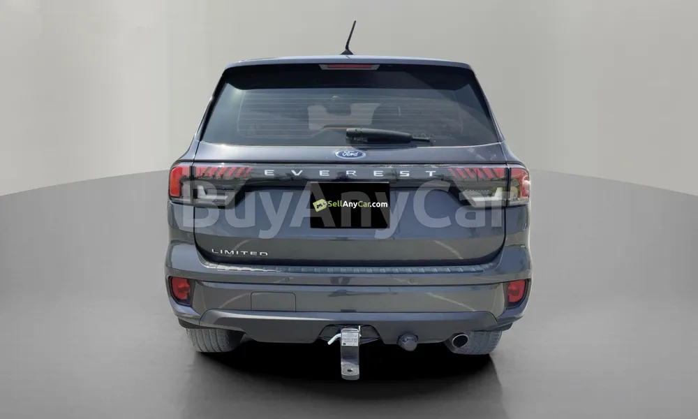 Vehicle photo 2