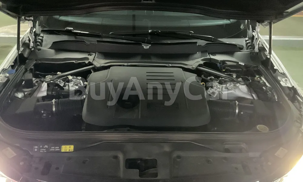 Vehicle photo 6