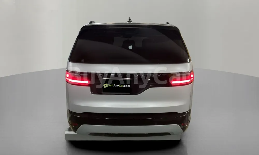 Vehicle photo 2