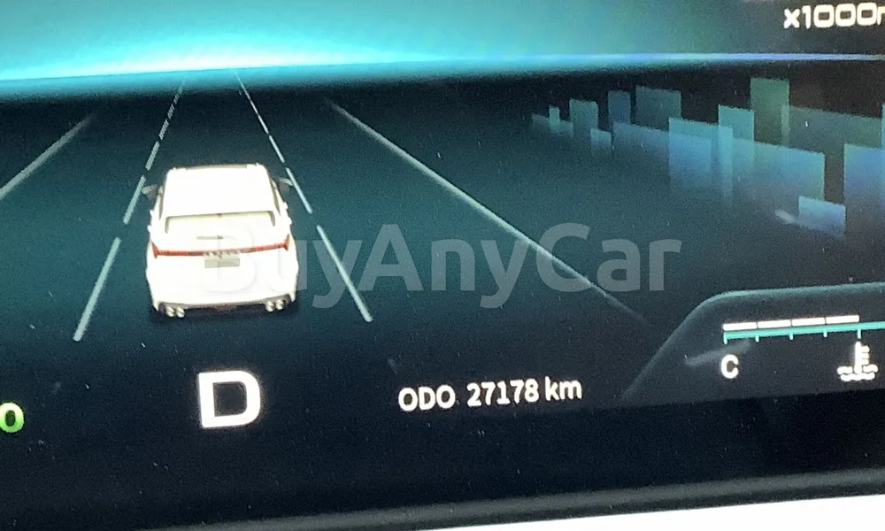 Vehicle photo 6
