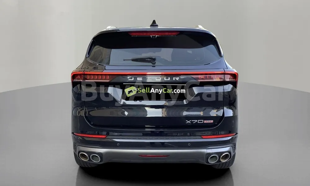 Vehicle photo 2