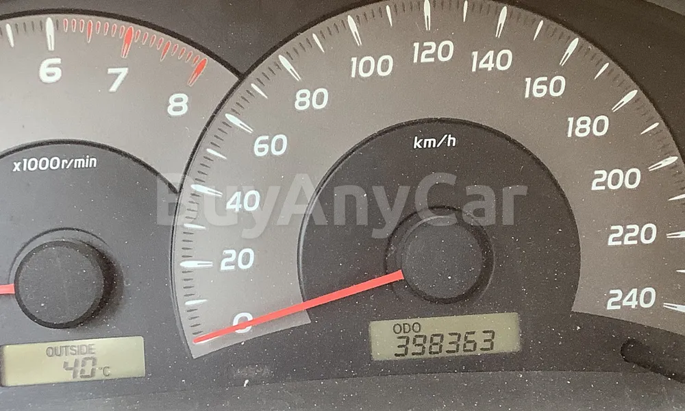 Vehicle photo 8