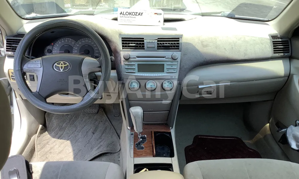 Vehicle photo 7