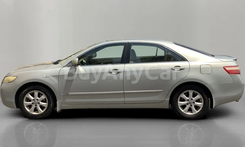 Vehicle photo 4