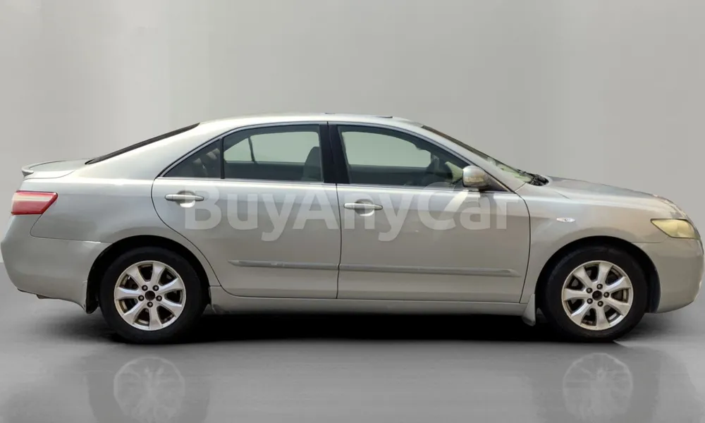 Vehicle photo 3