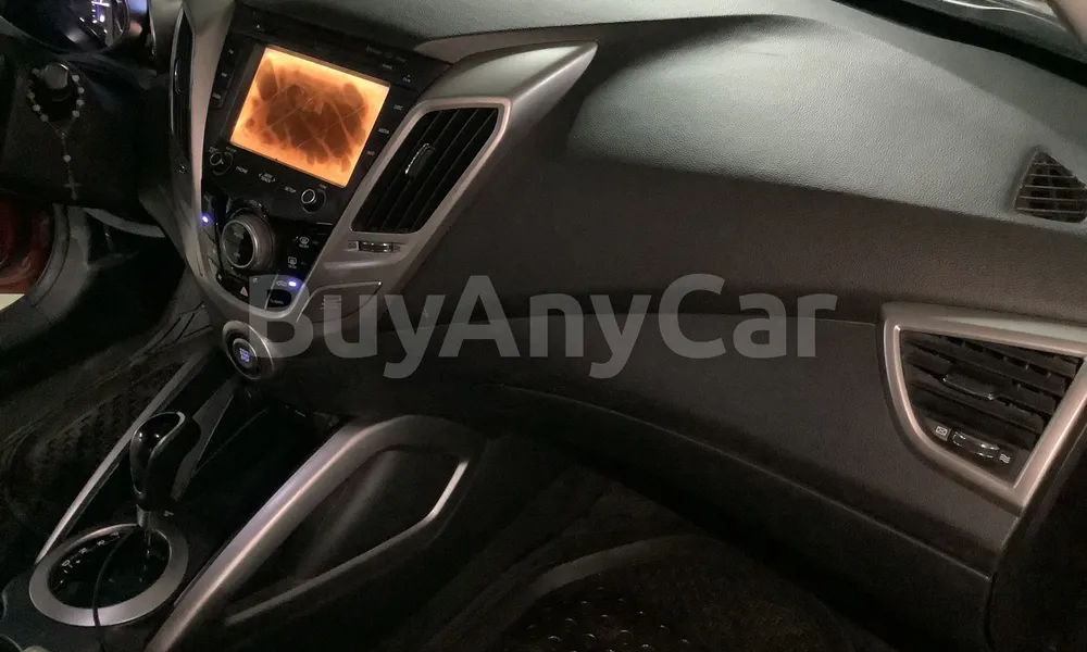 Vehicle photo 8