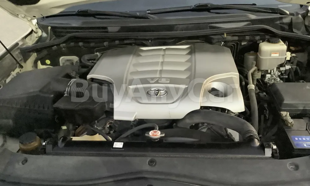 Vehicle photo 6