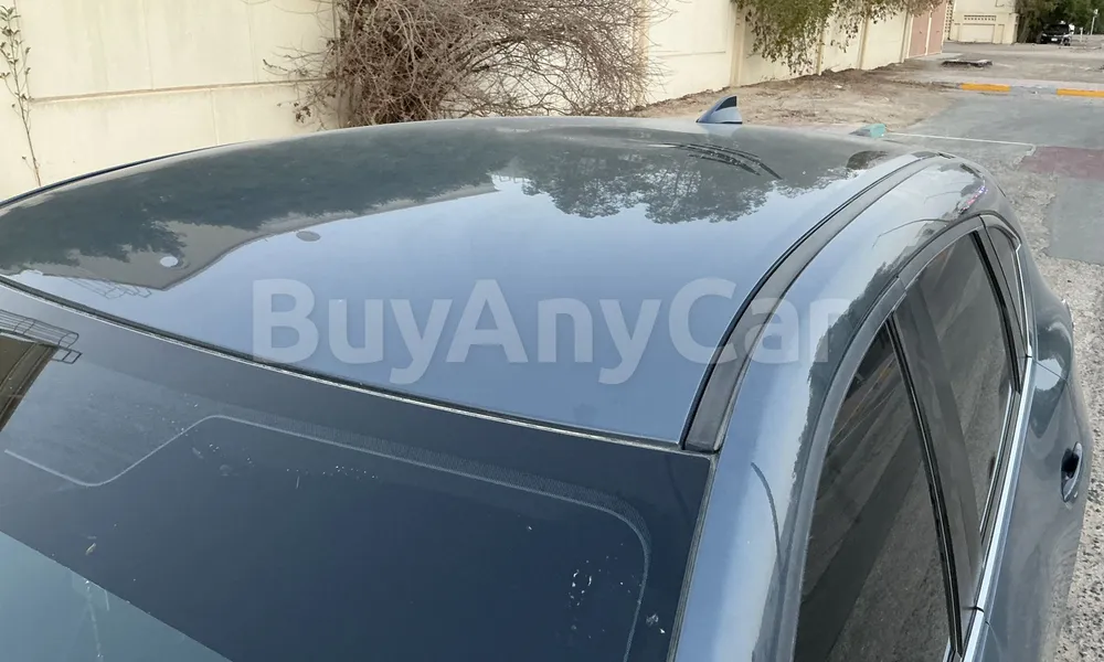 Vehicle photo 5