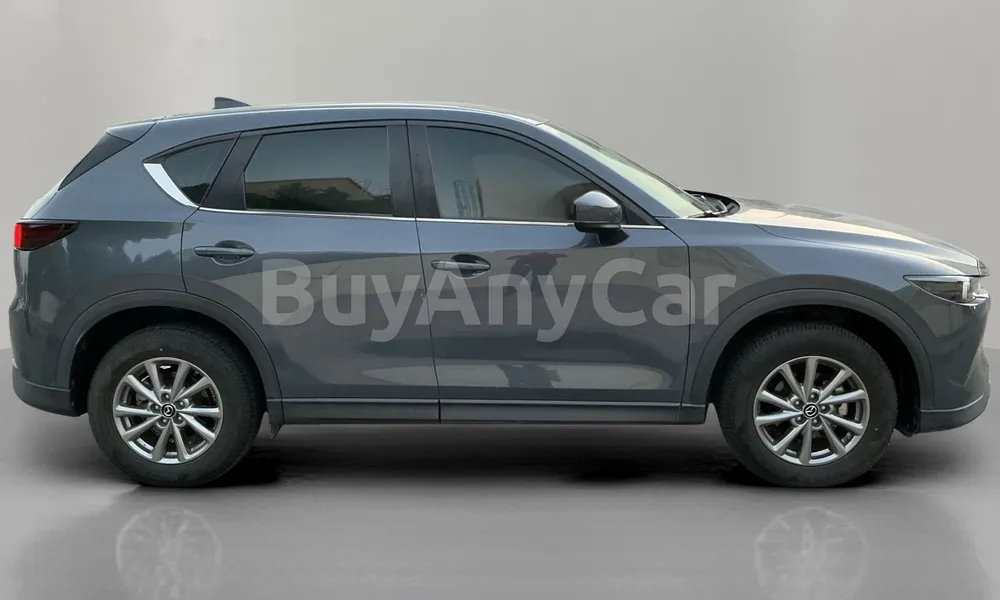 Vehicle photo 3
