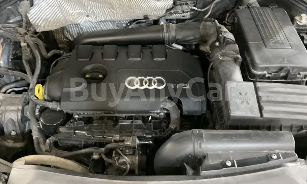 Vehicle photo 5
